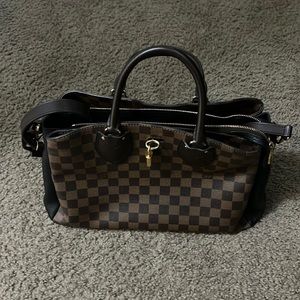 Louise Vuitton "speedy" handbag gently used brown monogram pattern gold accents